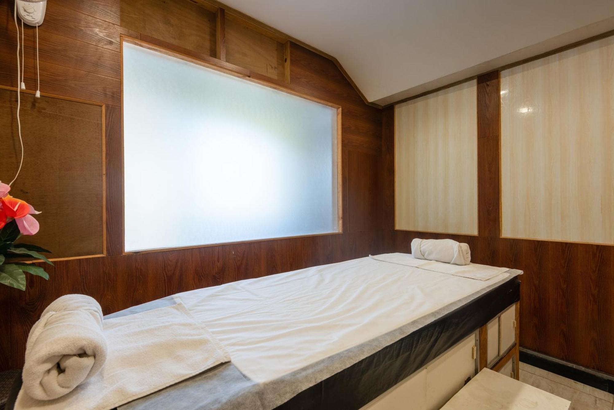 Hotel Shiva Sanctuary By Dls Hotels, Mcleod Ganj ダラムシャーラー エクステリア 写真