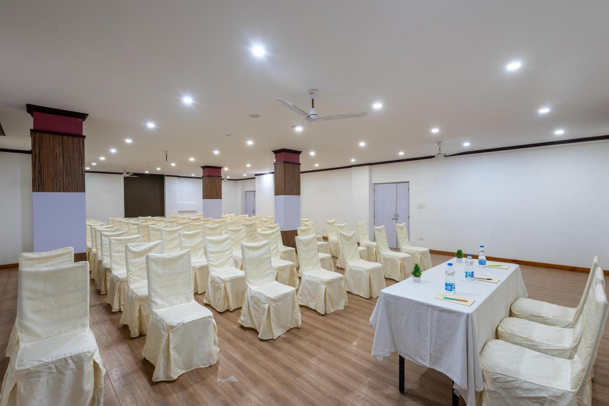 Hotel Shiva Sanctuary By Dls Hotels, Mcleod Ganj ダラムシャーラー エクステリア 写真