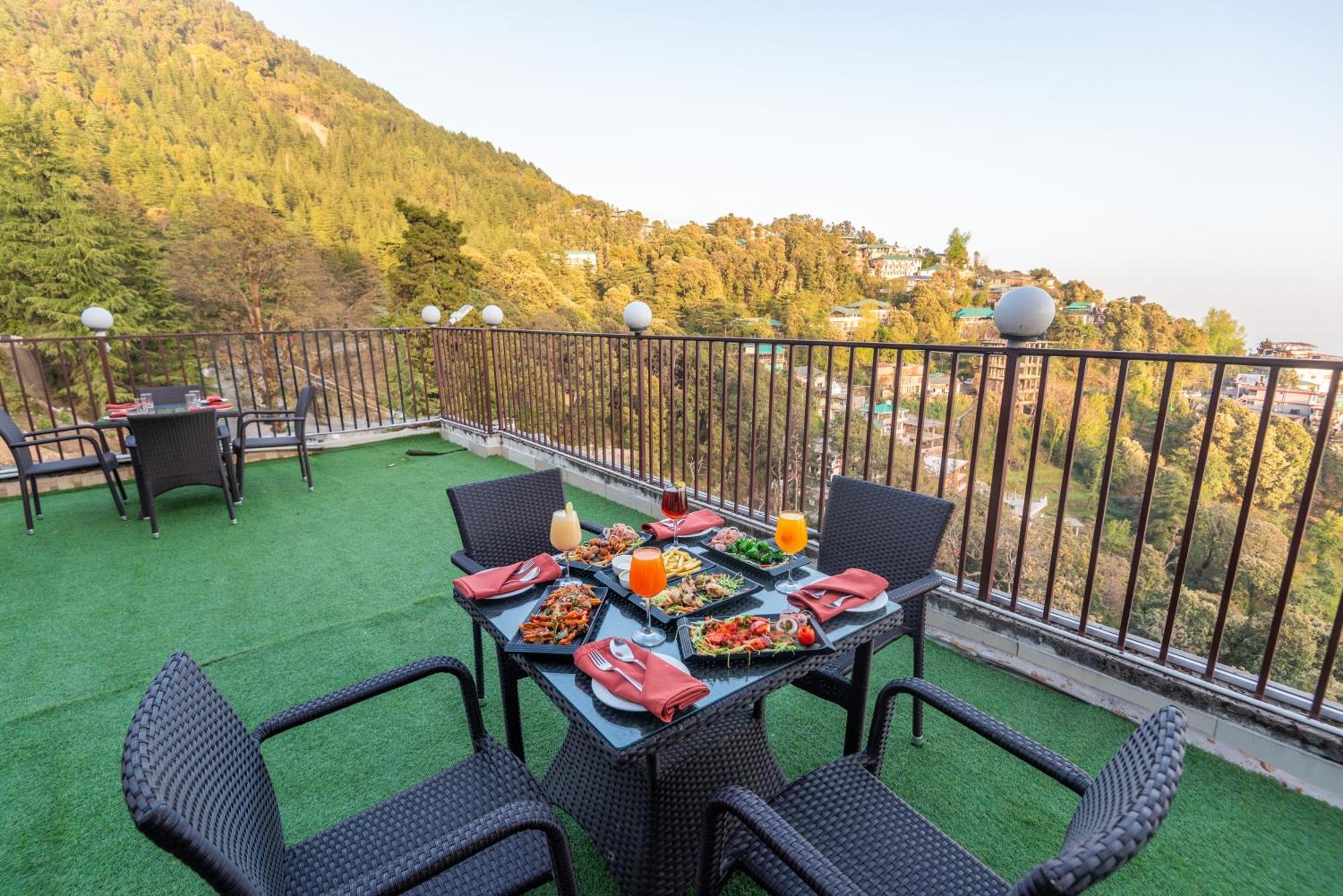 Hotel Shiva Sanctuary By Dls Hotels, Mcleod Ganj ダラムシャーラー エクステリア 写真