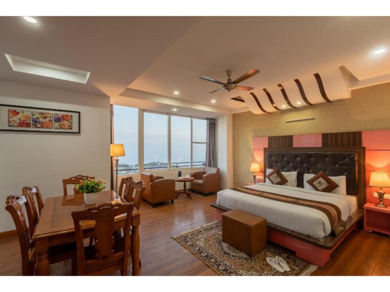 Hotel Shiva Sanctuary By Dls Hotels, Mcleod Ganj ダラムシャーラー エクステリア 写真