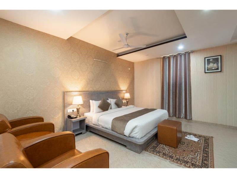 Hotel Shiva Sanctuary By Dls Hotels, Mcleod Ganj ダラムシャーラー エクステリア 写真